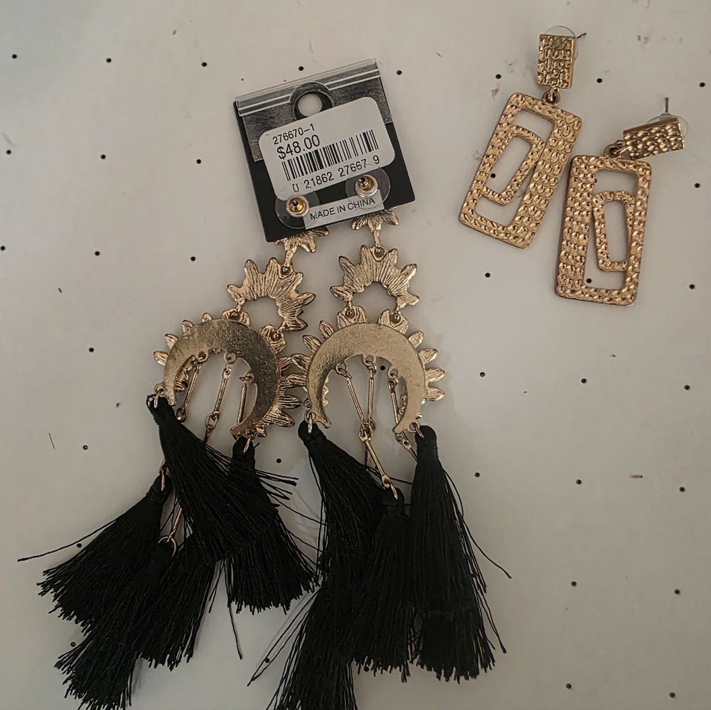 Earrings - Picture 2 of 2
